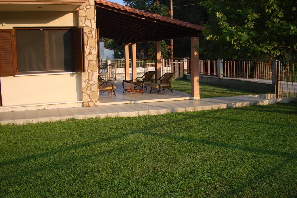 Villa Elva Asprovalta Exterior photo